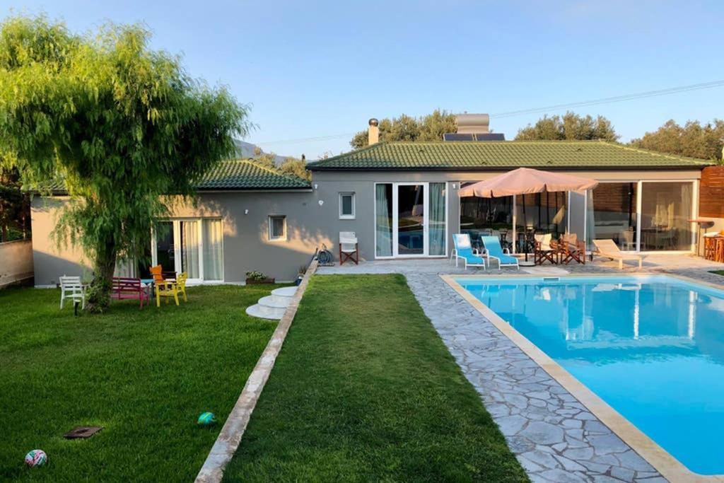 Sunlit Pool House Βίλα Ποσειδωνία Εξωτερικό φωτογραφία